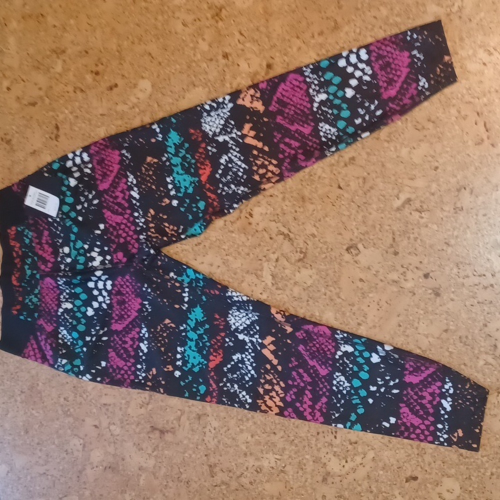 Marika Cycle House Very Berry Snake Leggings Size L NWT